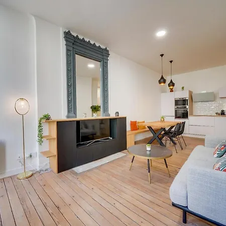 Appartement Le 61 - Superbe T2 Meuble Avec Balcon En Plein Coeur De
