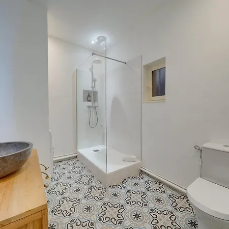 Le 61 - Superbe T2 Meuble Avec Balcon En Plein Coeur De Apartman